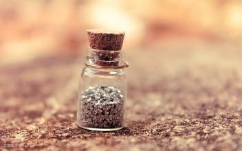 Высокоскоростная автоматическая этикетировочная машина для бутылок и банок SUS304 Economy для наклеек