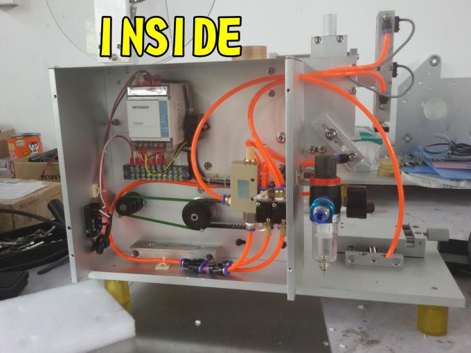 Машина для прикрепления этикеток стикера двойной стороны экономики нержавеющей стали СУС304 для этикетирования бутылки