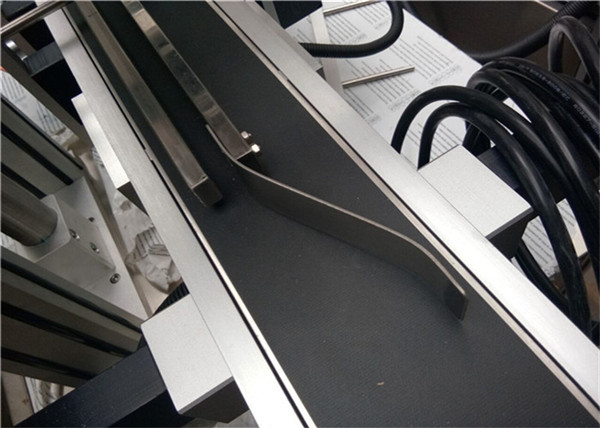 Автоматическая подача верхний стикер машины для прикрепления этикеток / тип ярлыка Адхесви собственной личности