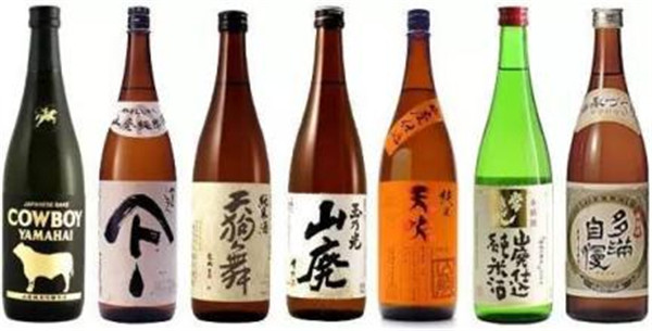 Автоматическая самоклеящаяся наклейка для этикетировочной машины 3 ярлыка 250БС / мин Скорость производства