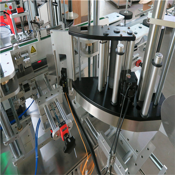 Условие для прикрепления этикеток бутылки овального стикера собственной личности слипчивое подгонянное