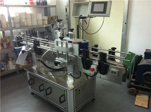 Аппликатор ярлыка стикера скорости 45м / мин для сквауре / круглых / плоских бутылок с водой