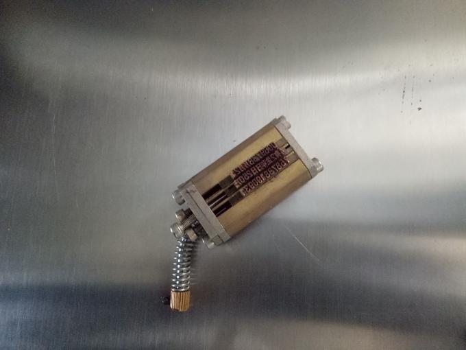 Подгонянная машина для прикрепления этикеток стикера 3 или двойника с машиной кодирования