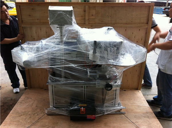 Машина для прикрепления этикеток стикера круглой бутылки сока фруктов / овощей для индустрии напитка