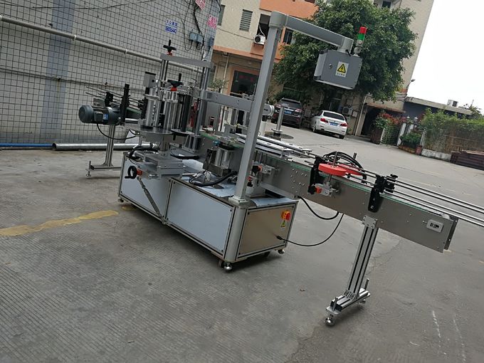 Этикетировочная машина для самоклеящихся этикеток с высокой скоростью 200 БС / мин